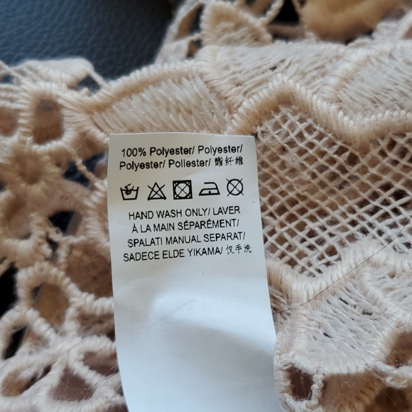 Floral lace bell sleeve dress sz 2 - Picture 10 of 10